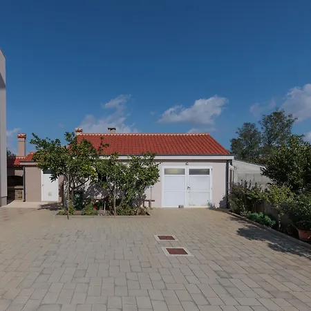 Irena-2 By Interhome * Privlaka (Zadar)