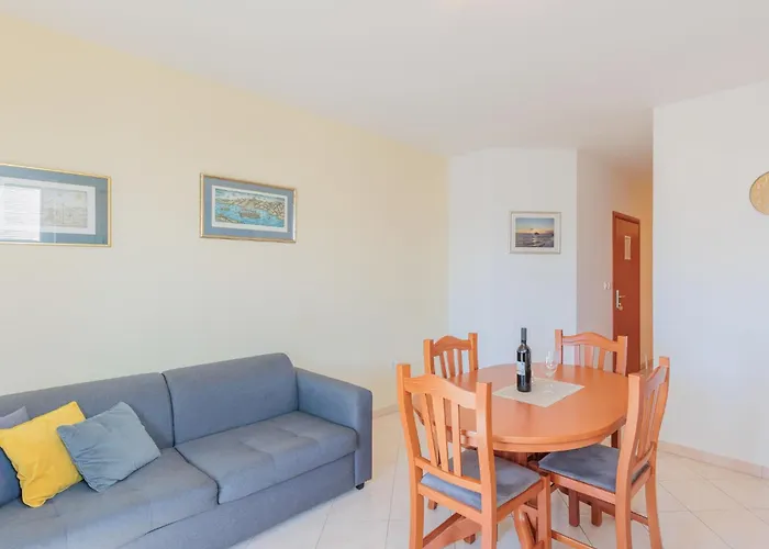 Irena-2 By Interhome